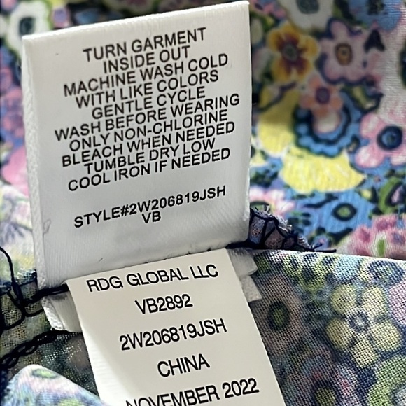 JACLYN SMITH FLORAL PRINT CHIFFON WRAP FRONT MAXI DRESS SIZE L. - Picture 8 of 8